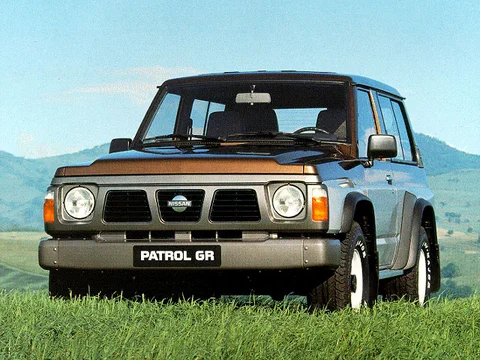 Nissan Patrol Hardtop GR 2.8 Turbo D 1989 view 2