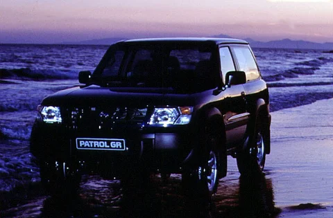 Nissan Patrol GR 2.8 Turbo D 1998 view 2