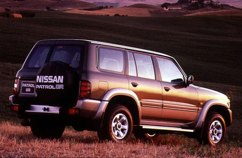Nissan Patrol GR 2.8 Turbo D 1998 view 2