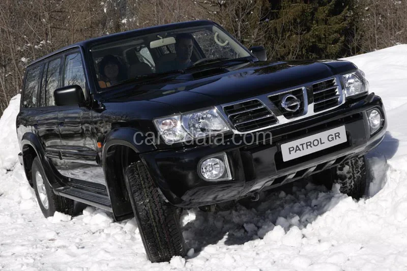 Nissan Patrol GR 3.0 Di Turbo Elegance 2003 front view