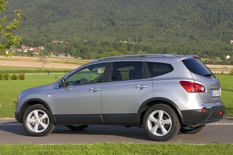 Nissan Qashqai Qashqai+2 2.0 Optima 2008 view 2