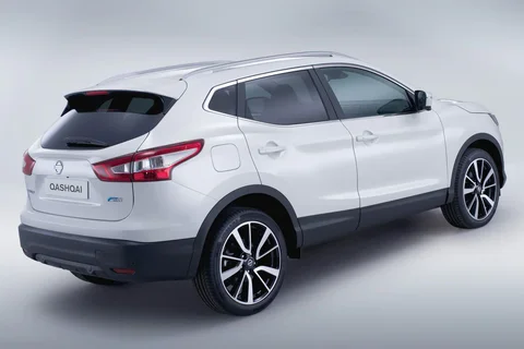 Nissan Qashqai 1.6 DIG-T Acenta 2014 view 4
