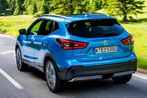 Nissan Qashqai dCi 110 Acenta 2017 view 4