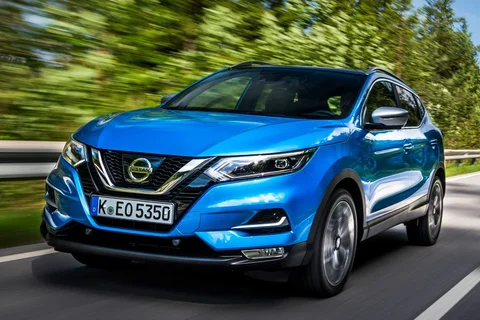 Nissan Qashqai dCi 110 Acenta 2017 view 10