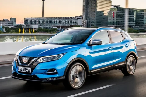 Nissan Qashqai dCi 110 Acenta 2017 view 11
