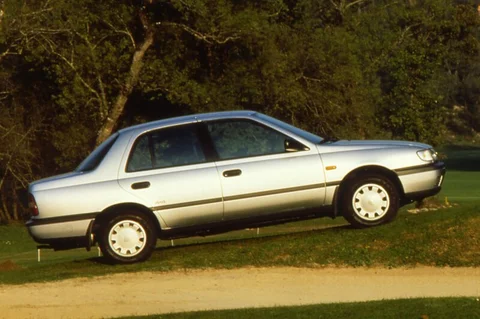 Nissan Sunny 2.0 D SLX 1991 view 4