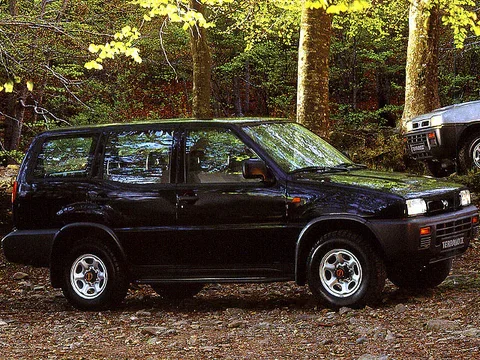 Nissan Terrano II 2.4 SLX 1993 view 2