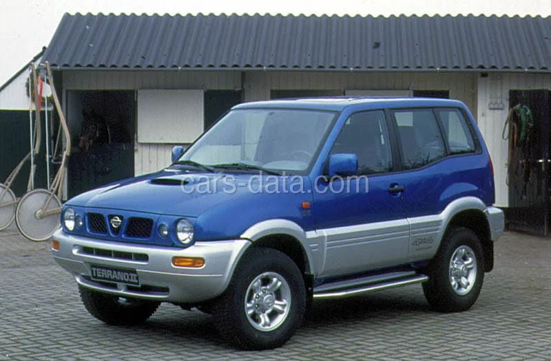 Nissan Terrano II 2.4 SR 1996 front view
