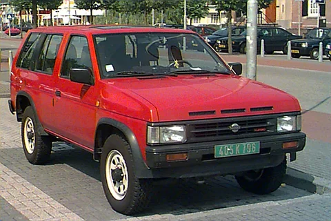 Nissan Terrano 3.0 1990 view 1