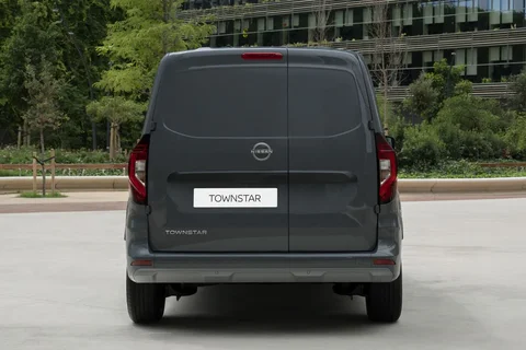 Nissan Townstar Van L2 EV Acenta 2023 view 4