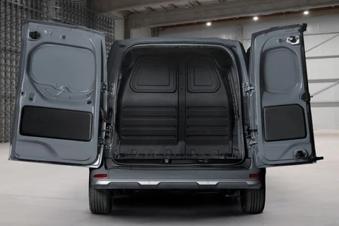 Nissan Townstar Van L2 EV Acenta 2023 view 7