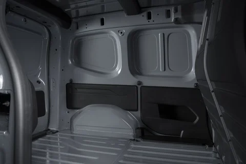 Nissan Townstar Van L2 EV Acenta 2023 view 10