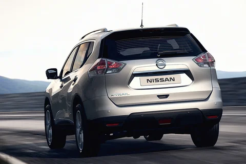 Nissan X-Trail dCi 177 Connect Edition 2017 view 5