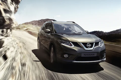 Nissan X-Trail dCi 177 Connect Edition 2017 view 6