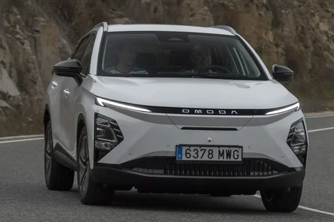 Omoda 5 EV Premium 2025 view 9