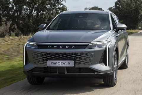 Omoda 9 SHS Premium 2025 view 9