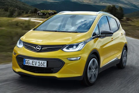 Opel Ampera-e 60kWh Business 2017 view 6