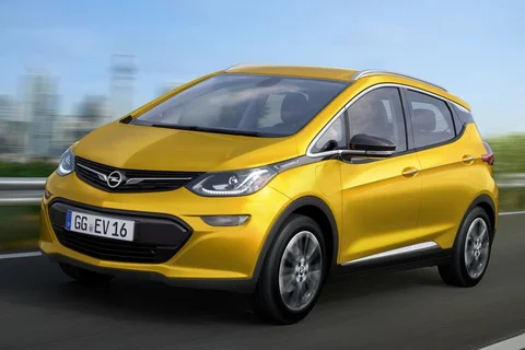 Opel Ampera-e 60kWh Business 2017 view 11