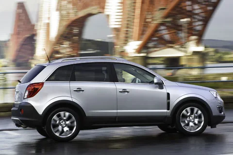 Opel Antara 2.4 Edition 2x4 2011 view 2