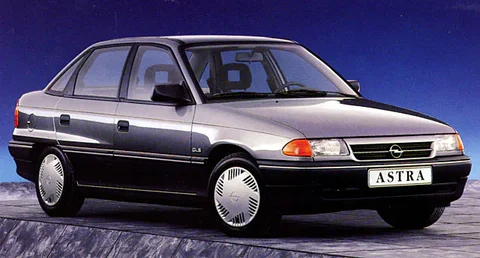 Opel Astra 1.6iS CD 1992 view 7