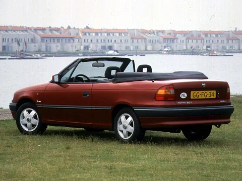 Opel Astra Cabrio 1.4iS 1993 view 3