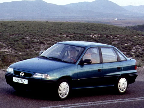 Opel Astra 1.4i GL 1994 view 3
