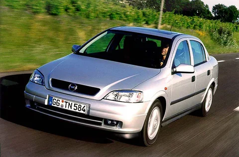 Opel Astra 2.2 DTi-16V Elegance 2002 view 7