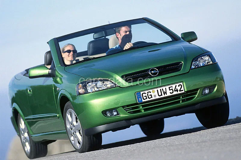 Opel Astra Cabrio 2.2 DTi-16V 2002 front view