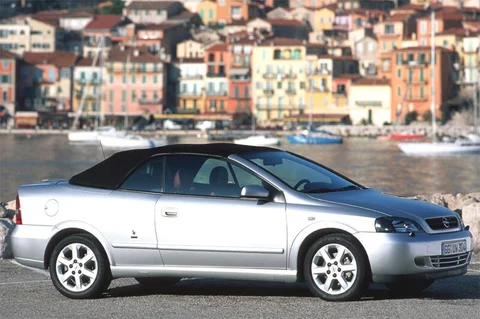 Opel Astra Cabrio 2.2 DTi-16V 2002 view 5