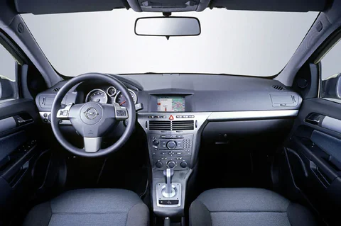 Opel Astra Estate 1.4 Elegance 2004 view 9