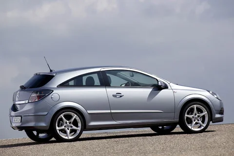 Opel Astra GTC 1.8 Cosmo 2006 view 6