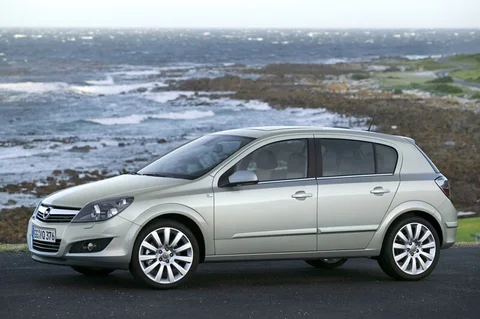 Opel Astra 1.4 Temptation 2007 view 8