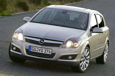 Opel Astra 1.4 Temptation 2007 view 9