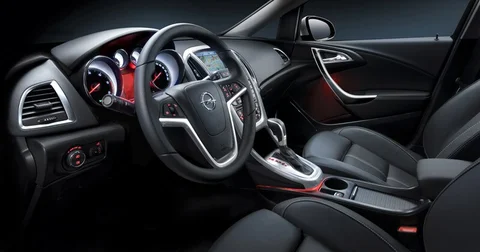 Opel Astra 1.6 GT 2011 view 7