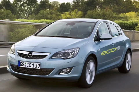 Opel Astra 1.6 GT 2011 view 8
