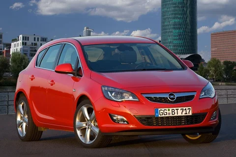 Opel Astra 1.6 GT 2011 view 9
