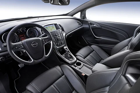 Opel Astra GTC 2.0 Turbo OPC 2012 view 11