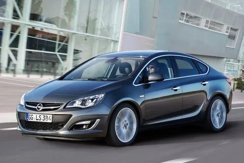 Opel Astra 1.6 CDTI 110hp ecoFLEX BlitZ 2014 view 4
