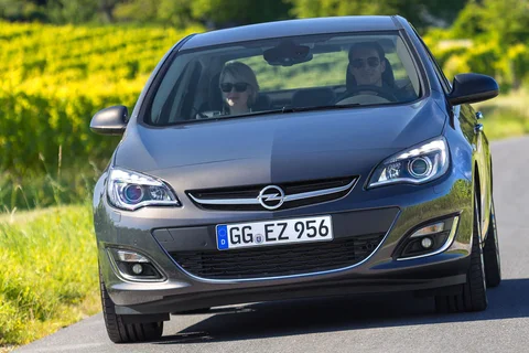 Opel Astra 1.6 CDTI 110hp ecoFLEX BlitZ 2014 view 8
