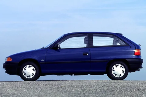 Opel Astra 1.7 D GL 1991 view 3