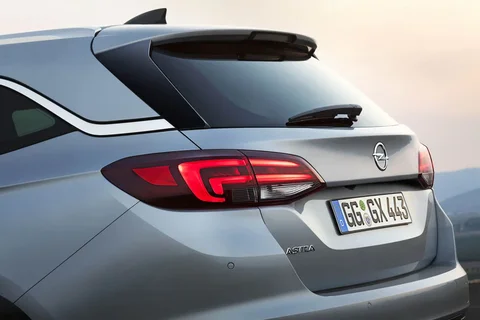 Opel Astra Sports Tourer 1.6 CDTI 110hp Edition 2016 view 4
