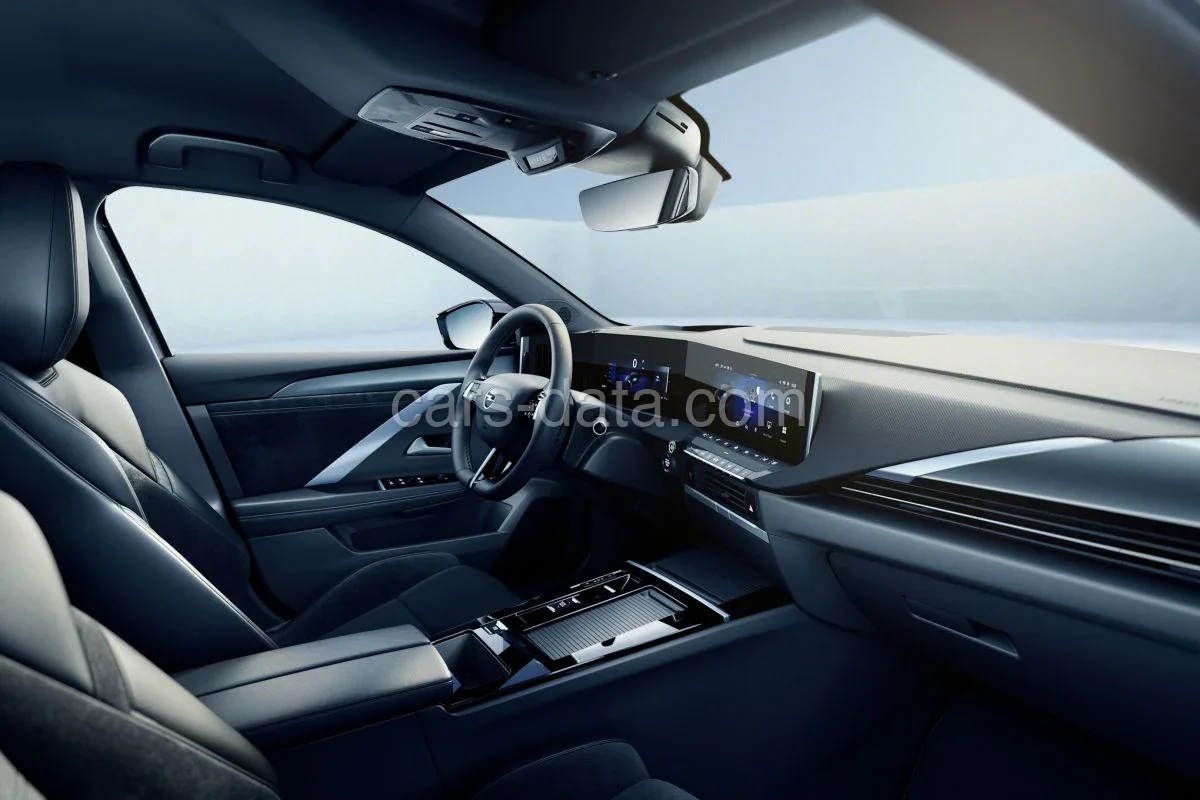 Opel Astra Sports Tourer Electric 54-kWh Edition 2023 front view