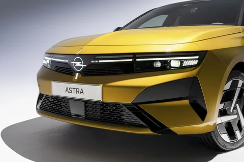 Opel Astra Electric 58-kWh Ultimate 2026 view 7