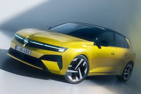 Opel Astra Electric 58-kWh Ultimate 2026 view 12