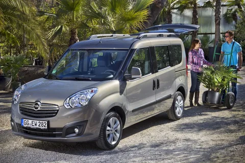 Opel Combo Tour L1H1 1.4 ecoFLEX Selection 2012 view 8