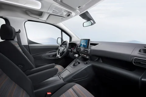 Opel Combo Life L2H1 1.2 Turbo 110hp Edition 2020 view 3