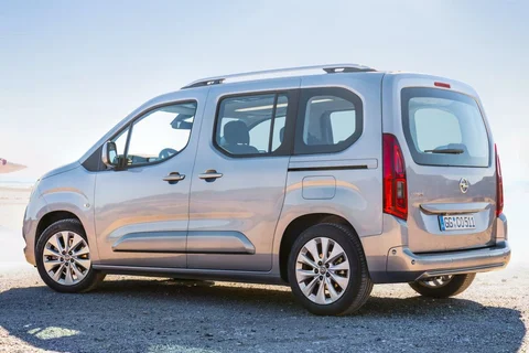 Opel Combo Life L2H1 1.2 Turbo 110hp Edition 2020 view 9