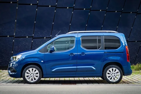 Opel Combo Life L2H1 1.2 Turbo 110hp Edition 2020 view 12