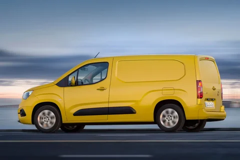 Opel Combo Combo-e L2H1 50kWh Edition 2021 view 3