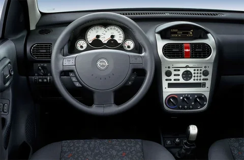 Opel Corsa 1.2-16V Elegance 2000 view 9